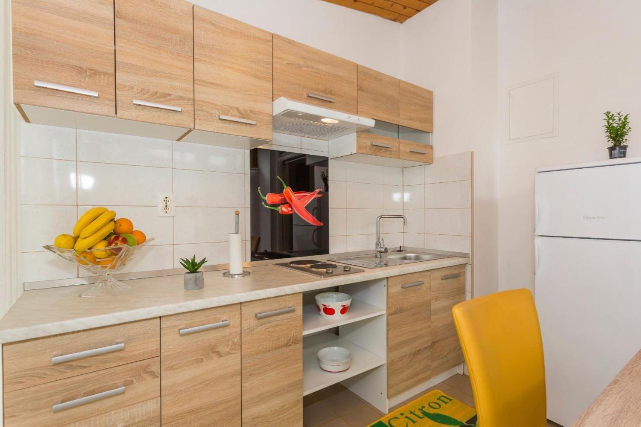 Comfortable Modern Studio With Shaded Patio Σπλιτ Εξωτερικό φωτογραφία